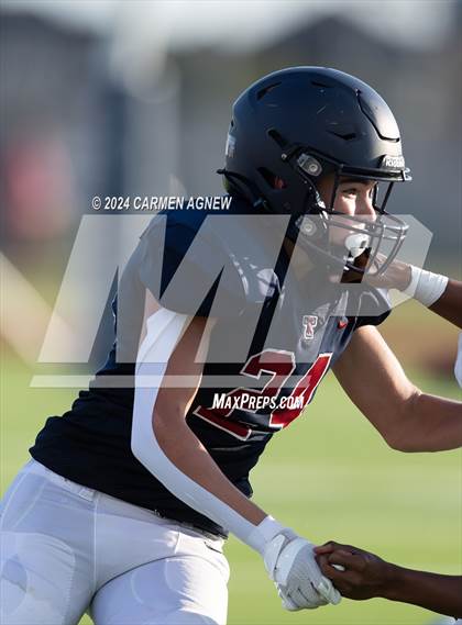 Thumbnail 2 in Tompkins vs Paetow (B teams) photogallery.