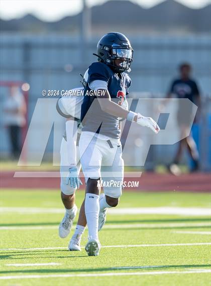 Thumbnail 2 in Tompkins vs Paetow (B teams) photogallery.