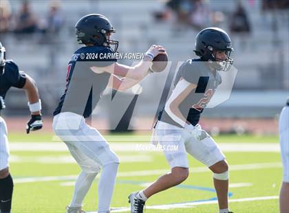 Thumbnail 3 in Tompkins vs Paetow (B teams) photogallery.