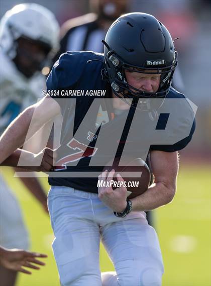 Thumbnail 3 in Tompkins vs Paetow (B teams) photogallery.