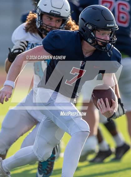 Thumbnail 1 in Tompkins vs Paetow (B teams) photogallery.