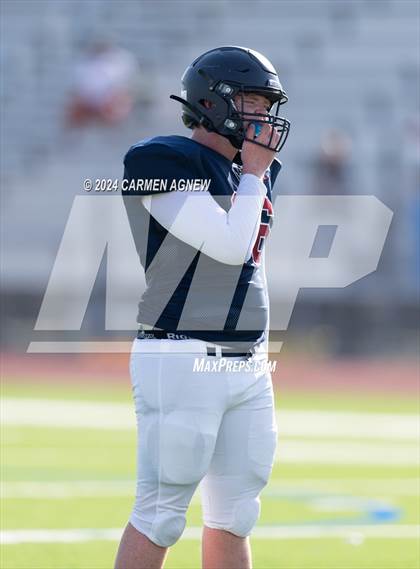 Thumbnail 1 in Tompkins vs Paetow (B teams) photogallery.