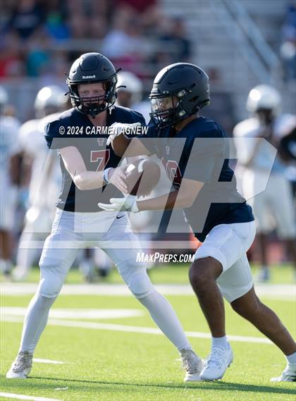 Thumbnail 1 in Tompkins vs Paetow (B teams) photogallery.
