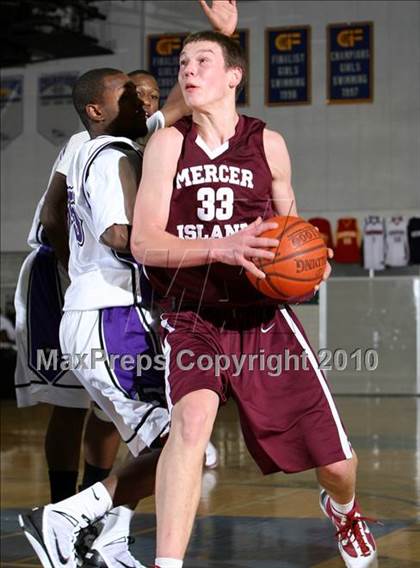 Thumbnail 3 in Mercer Island vs. Rancho Cucamonga (Desert Heat Invitational) photogallery.
