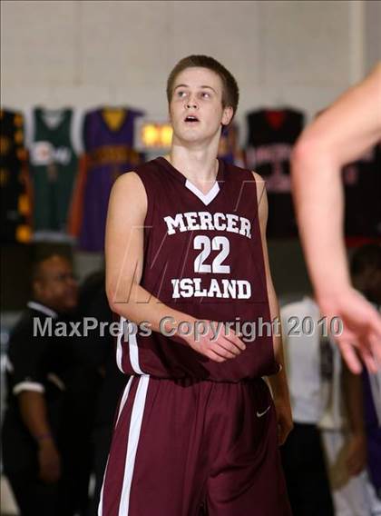 Thumbnail 2 in Mercer Island vs. Rancho Cucamonga (Desert Heat Invitational) photogallery.