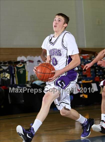 Thumbnail 1 in Mercer Island vs. Rancho Cucamonga (Desert Heat Invitational) photogallery.