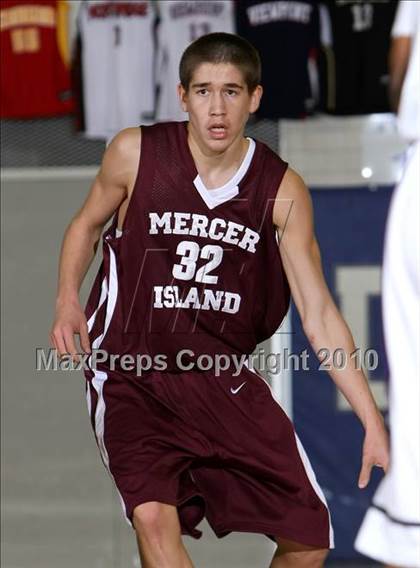 Thumbnail 3 in Mercer Island vs. Rancho Cucamonga (Desert Heat Invitational) photogallery.