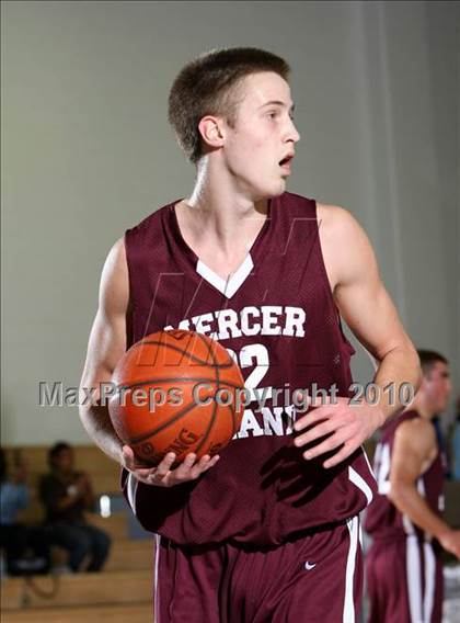 Thumbnail 1 in Mercer Island vs. Rancho Cucamonga (Desert Heat Invitational) photogallery.