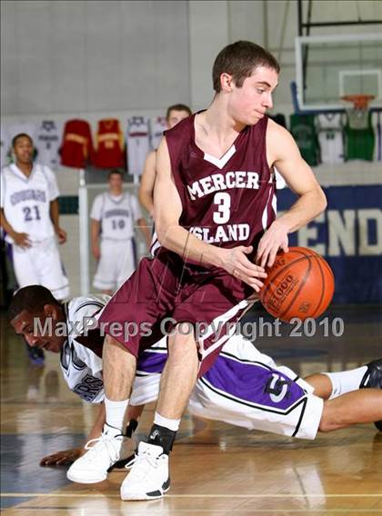 Thumbnail 2 in Mercer Island vs. Rancho Cucamonga (Desert Heat Invitational) photogallery.