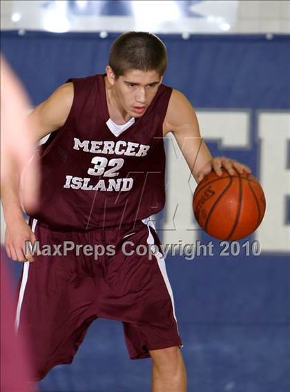 Thumbnail 2 in Mercer Island vs. Rancho Cucamonga (Desert Heat Invitational) photogallery.