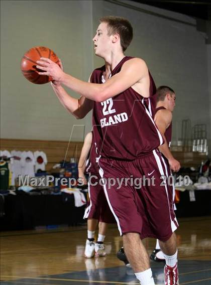 Thumbnail 2 in Mercer Island vs. Rancho Cucamonga (Desert Heat Invitational) photogallery.