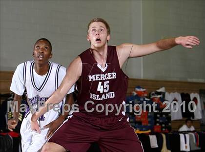 Thumbnail 1 in Mercer Island vs. Rancho Cucamonga (Desert Heat Invitational) photogallery.