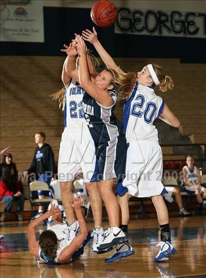 Thumbnail 3 in Concordia Lutheran vs. Joshua (Georgetown Jack Frost Invitational) photogallery.
