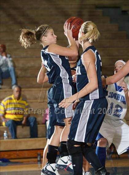 Thumbnail 1 in Concordia Lutheran vs. Joshua (Georgetown Jack Frost Invitational) photogallery.