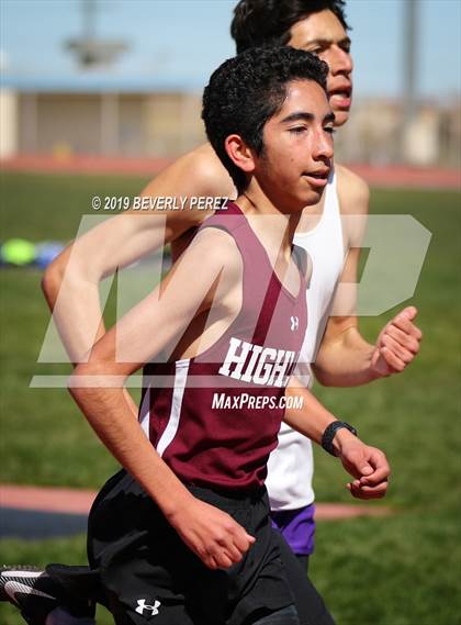 Thumbnail 2 in Highland vs Littlerock vs Eastside (800m) photogallery.