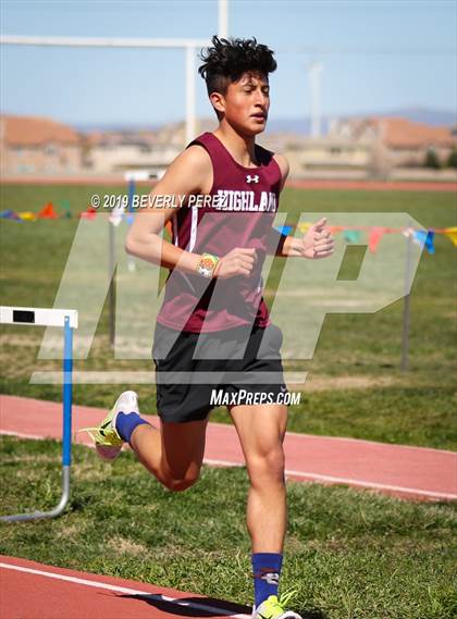 Thumbnail 2 in Highland vs Littlerock vs Eastside (800m) photogallery.