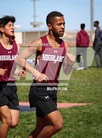 Thumbnail 3 in Highland vs Littlerock vs Eastside (800m) photogallery.