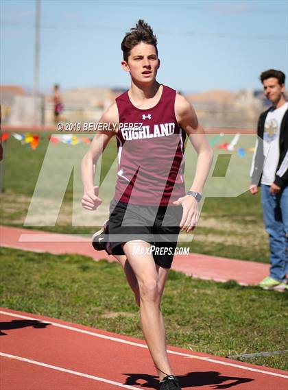 Thumbnail 2 in Highland vs Littlerock vs Eastside (800m) photogallery.