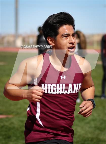 Thumbnail 2 in Highland vs Littlerock vs Eastside (800m) photogallery.