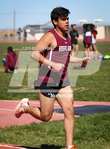 Thumbnail 3 in Highland vs Littlerock vs Eastside (800m) photogallery.