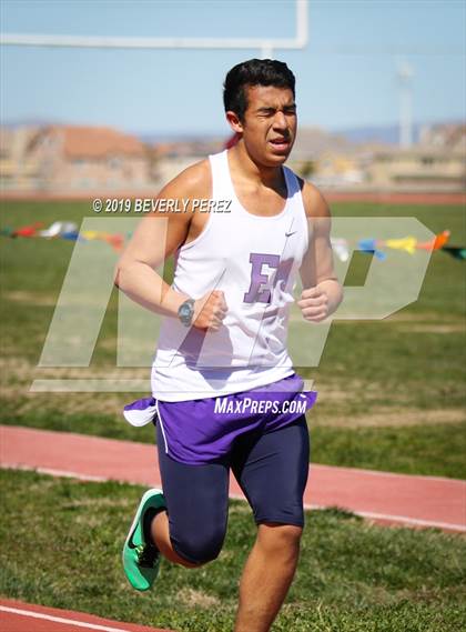 Thumbnail 2 in Highland vs Littlerock vs Eastside (800m) photogallery.