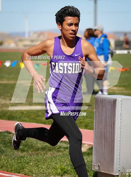 Thumbnail 3 in Highland vs Littlerock vs Eastside (800m) photogallery.