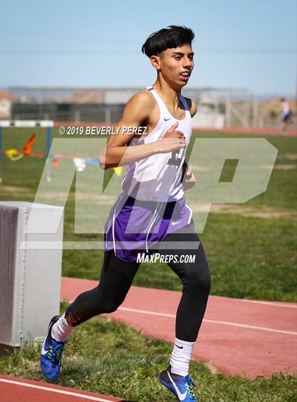 Thumbnail 2 in Highland vs Littlerock vs Eastside (800m) photogallery.