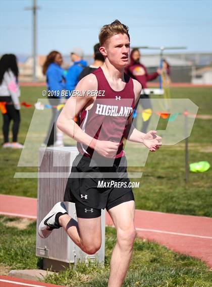 Thumbnail 1 in Highland vs Littlerock vs Eastside (800m) photogallery.