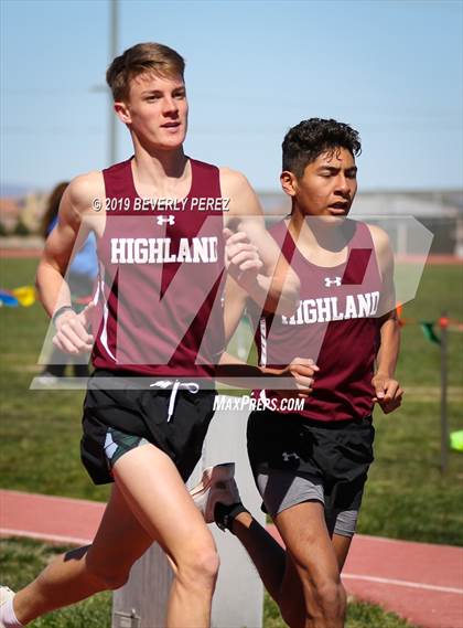 Thumbnail 3 in Highland vs Littlerock vs Eastside (800m) photogallery.