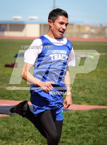 Thumbnail 1 in Highland vs Littlerock vs Eastside (800m) photogallery.