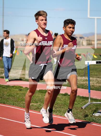 Thumbnail 3 in Highland vs Littlerock vs Eastside (800m) photogallery.