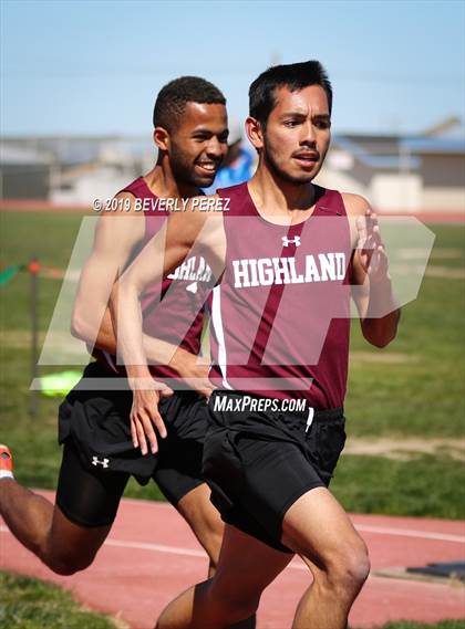 Thumbnail 1 in Highland vs Littlerock vs Eastside (800m) photogallery.