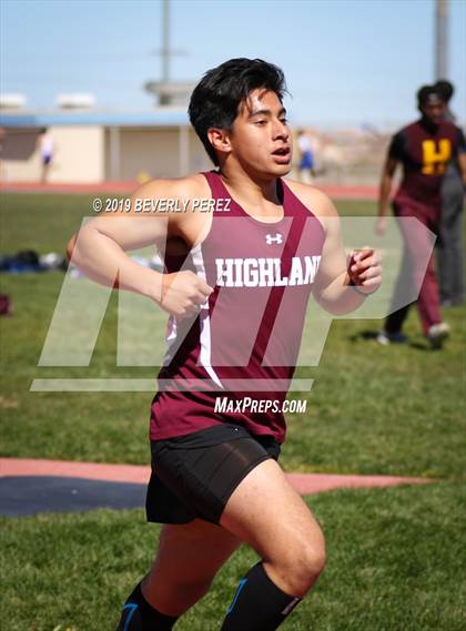 Thumbnail 2 in Highland vs Littlerock vs Eastside (800m) photogallery.