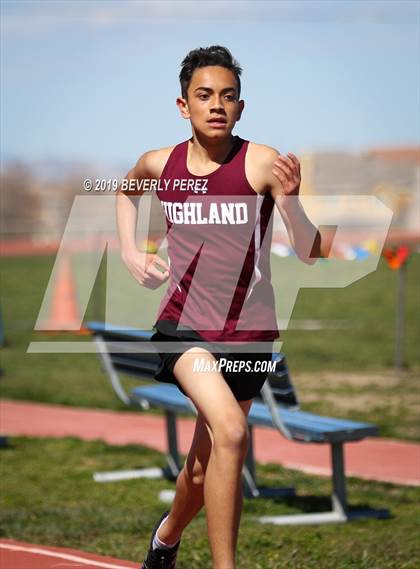 Thumbnail 2 in Highland vs Littlerock vs Eastside (800m) photogallery.