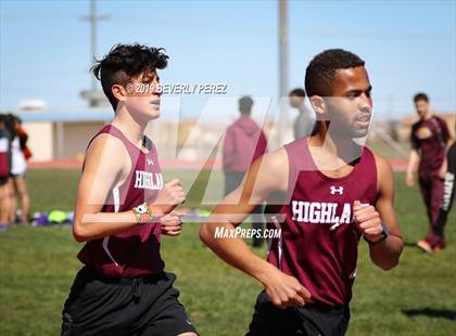 Thumbnail 2 in Highland vs Littlerock vs Eastside (800m) photogallery.