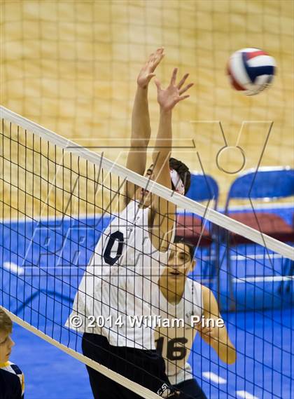 Thumbnail 1 in Eastport-South Manor vs. Victor (NYSPHSAA Division 2 Final) photogallery.