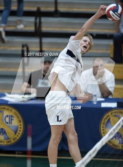 Thumbnail 2 in Loyola vs. Corona Del Mar (CIF SoCal Regional D1 Final) photogallery.