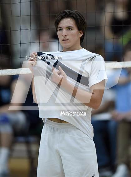 Thumbnail 3 in Loyola vs. Corona Del Mar (CIF SoCal Regional D1 Final) photogallery.