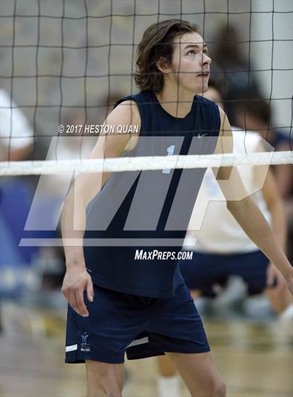 Thumbnail 1 in Loyola vs. Corona Del Mar (CIF SoCal Regional D1 Final) photogallery.