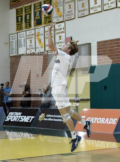Thumbnail 3 in Loyola vs. Corona Del Mar (CIF SoCal Regional D1 Final) photogallery.