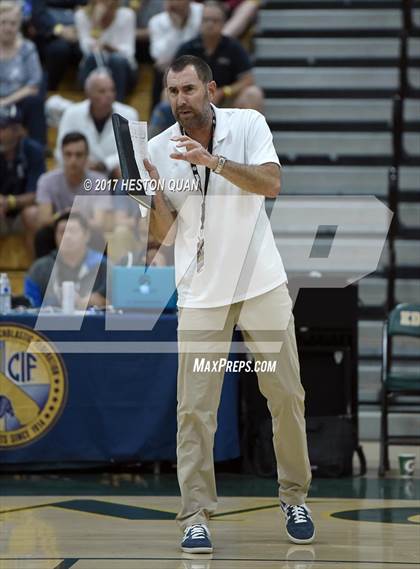 Thumbnail 3 in Loyola vs. Corona Del Mar (CIF SoCal Regional D1 Final) photogallery.