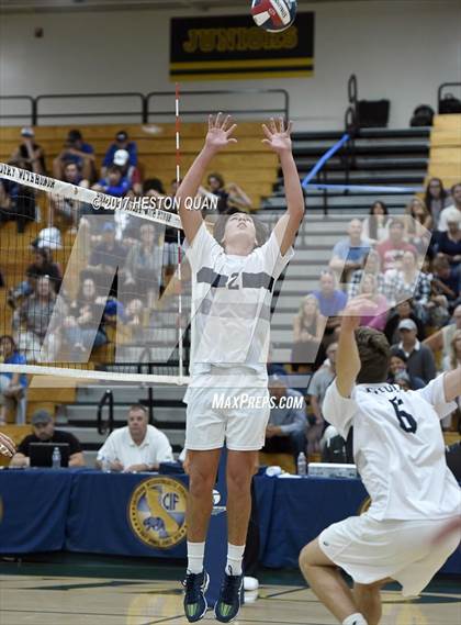 Thumbnail 3 in Loyola vs. Corona Del Mar (CIF SoCal Regional D1 Final) photogallery.
