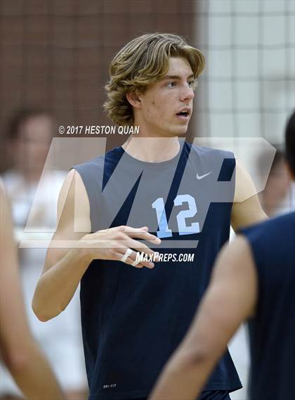 Thumbnail 3 in Loyola vs. Corona Del Mar (CIF SoCal Regional D1 Final) photogallery.