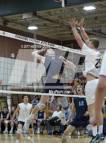 Thumbnail 2 in Loyola vs. Corona Del Mar (CIF SoCal Regional D1 Final) photogallery.
