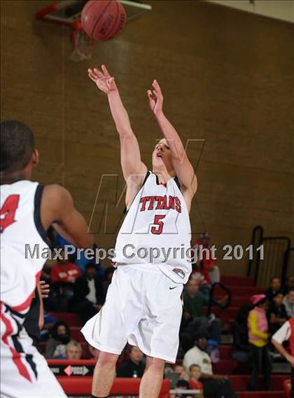 Thumbnail 2 in Monterey Trail vs. Antelope (Common Good Classic) photogallery.