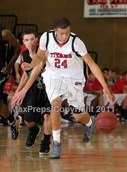Thumbnail 2 in Monterey Trail vs. Antelope (Common Good Classic) photogallery.