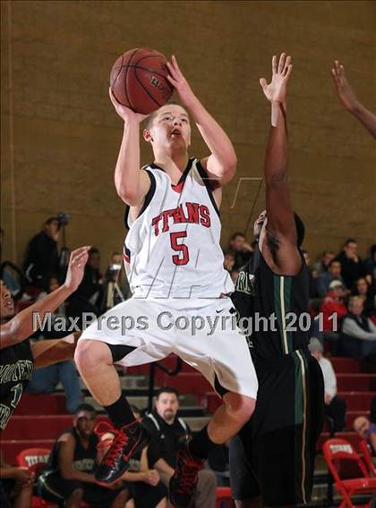 Thumbnail 3 in Monterey Trail vs. Antelope (Common Good Classic) photogallery.