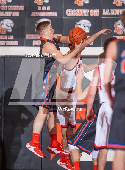 Thumbnail 2 in Lenoir City vs. William Blount photogallery.