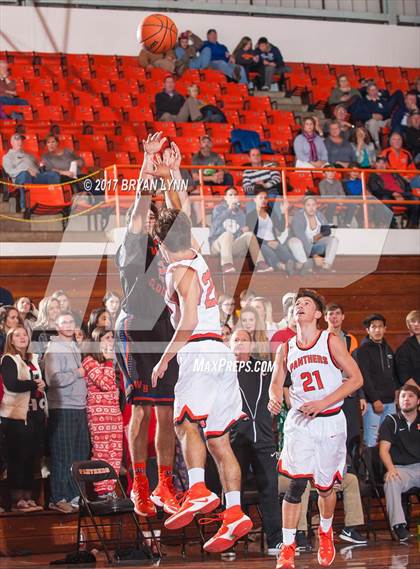 Thumbnail 1 in Lenoir City vs. William Blount photogallery.
