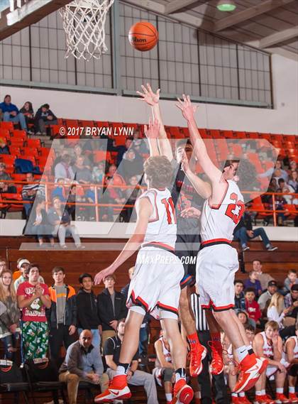 Thumbnail 2 in Lenoir City vs. William Blount photogallery.